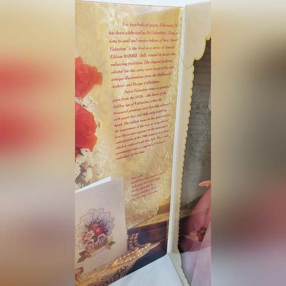 1992 Sweet Valentine Hallmark Special Edition Mattel Barbie Doll - NRFB/NIB - Picture 5 of 5
